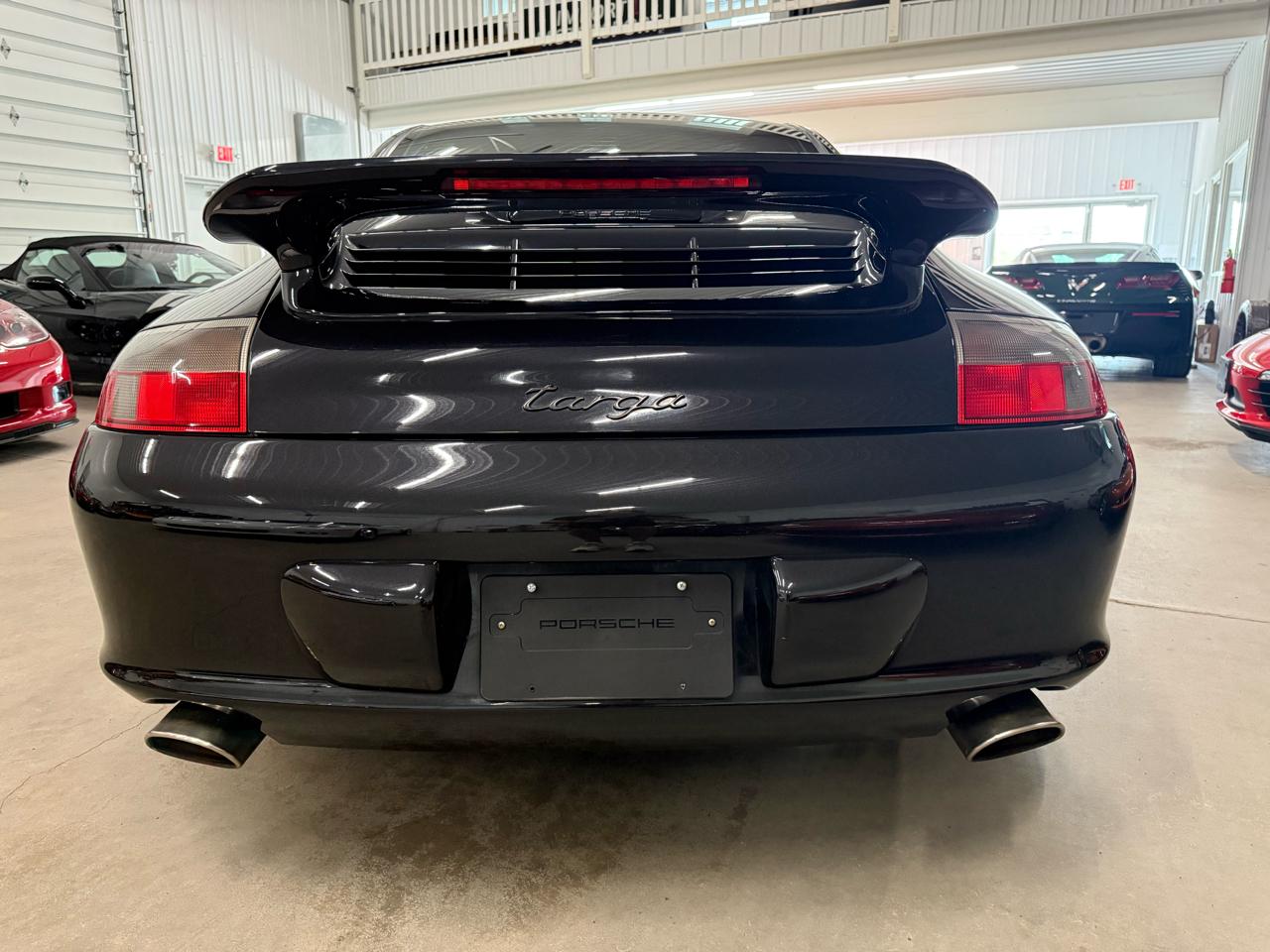 Porsche 911 Carrera 2dr Carrera Targa 6-Spd Manual 2002