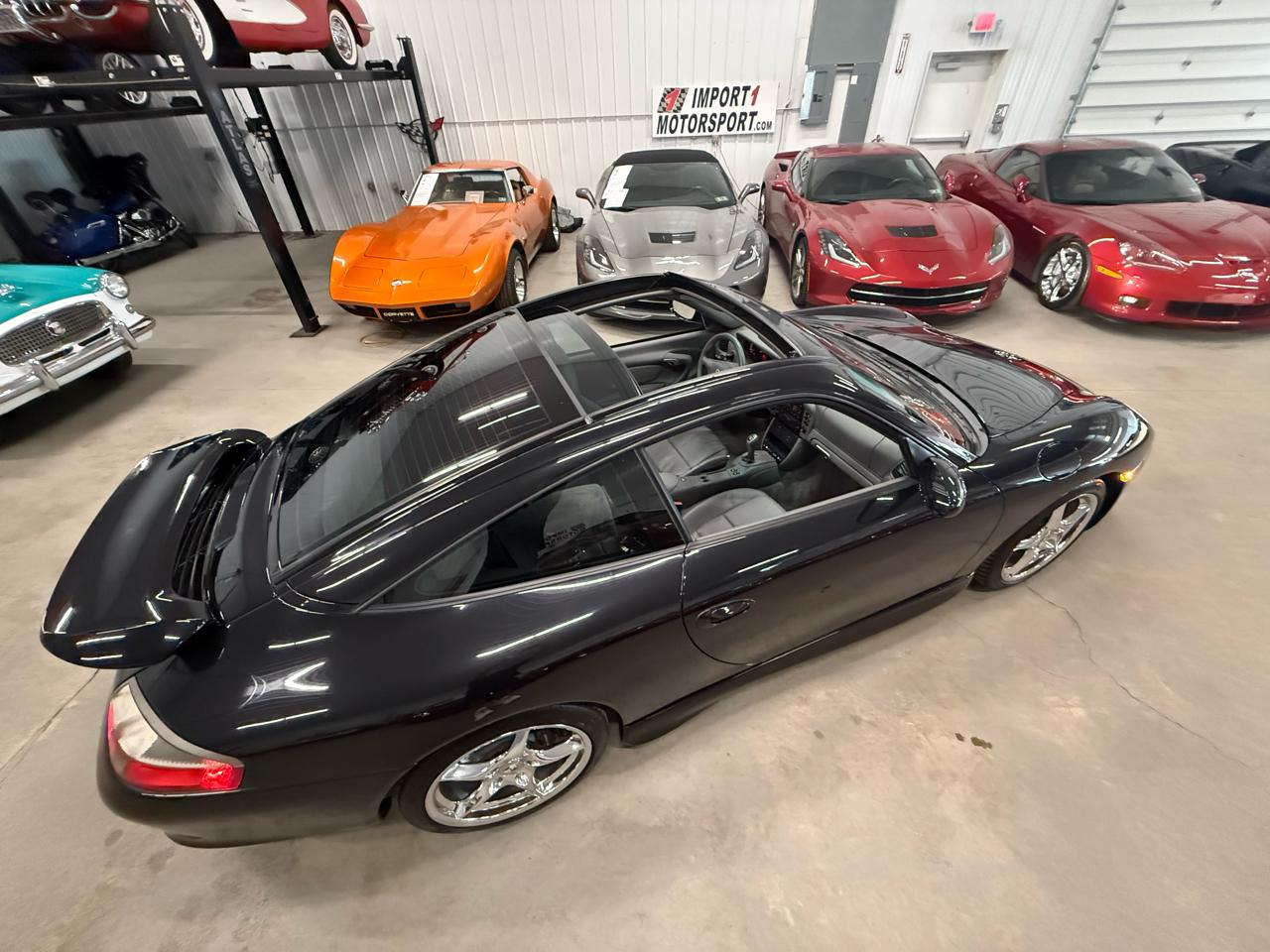 Porsche 911 Carrera 2dr Carrera Targa 6-Spd Manual 2002