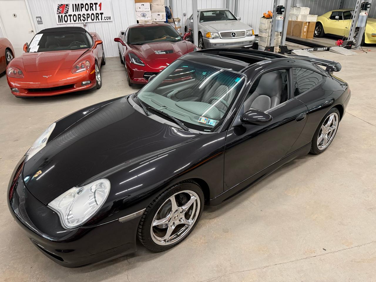 Porsche 911 Carrera 2dr Carrera Targa 6-Spd Manual 2002