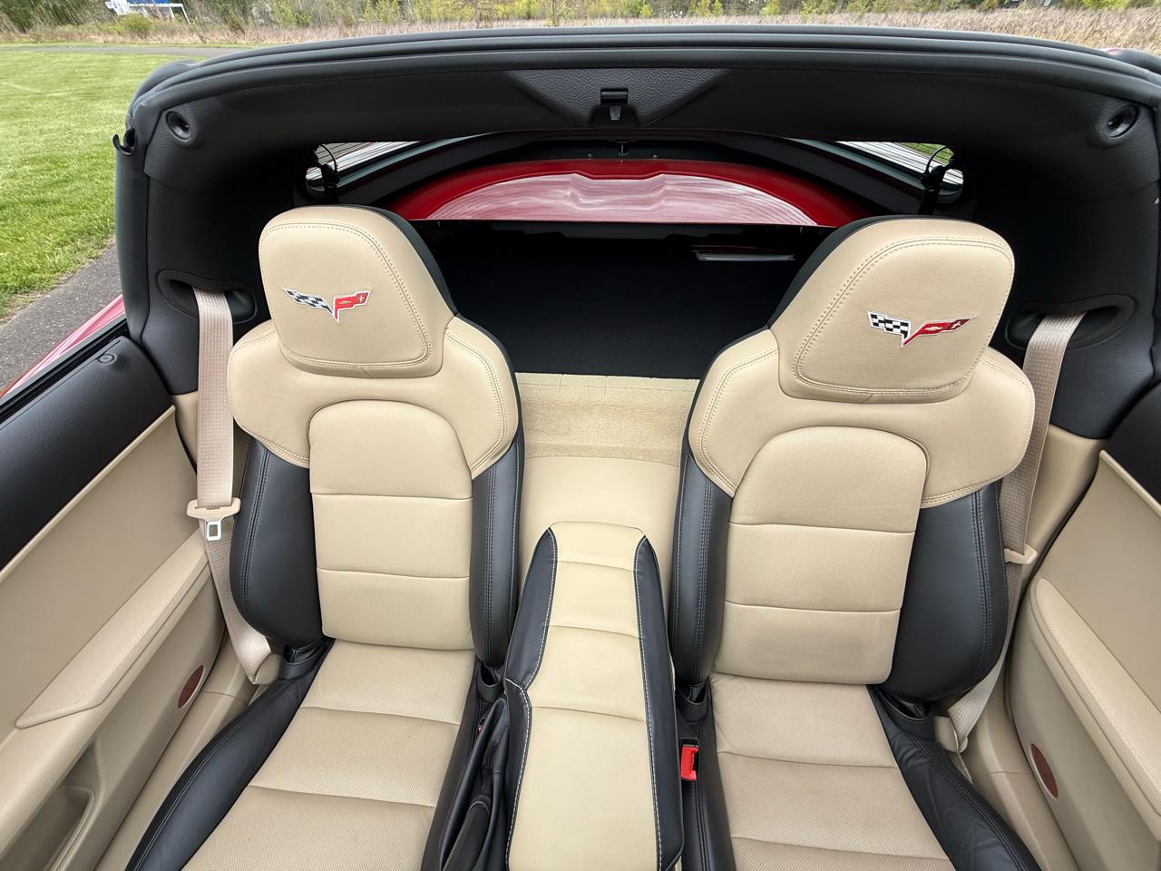 Chevrolet Corvette 2dr Cpe Grand Sport w/3LT 2013