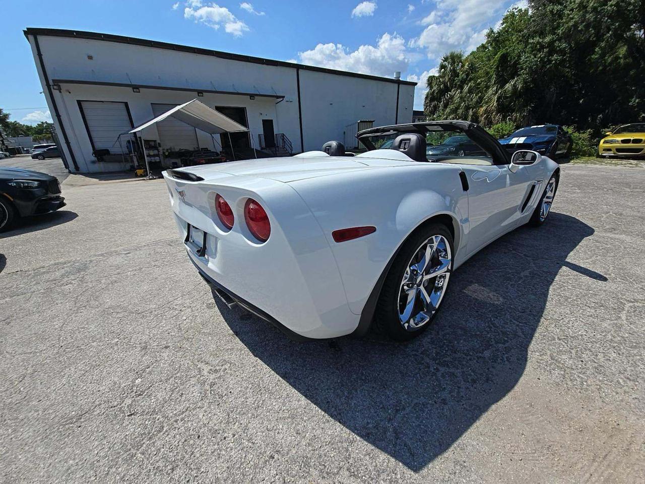 Chevrolet Corvette 2dr Conv Z16 Grand Sport w/4LT 2011