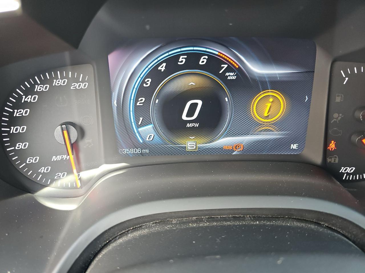 Chevrolet Corvette Stingray 2dr Z51 Cpe w/2LT 2014