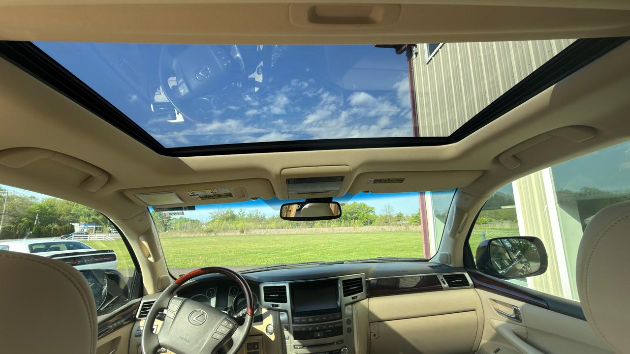 Lexus LX 570 4WD 4dr 2013