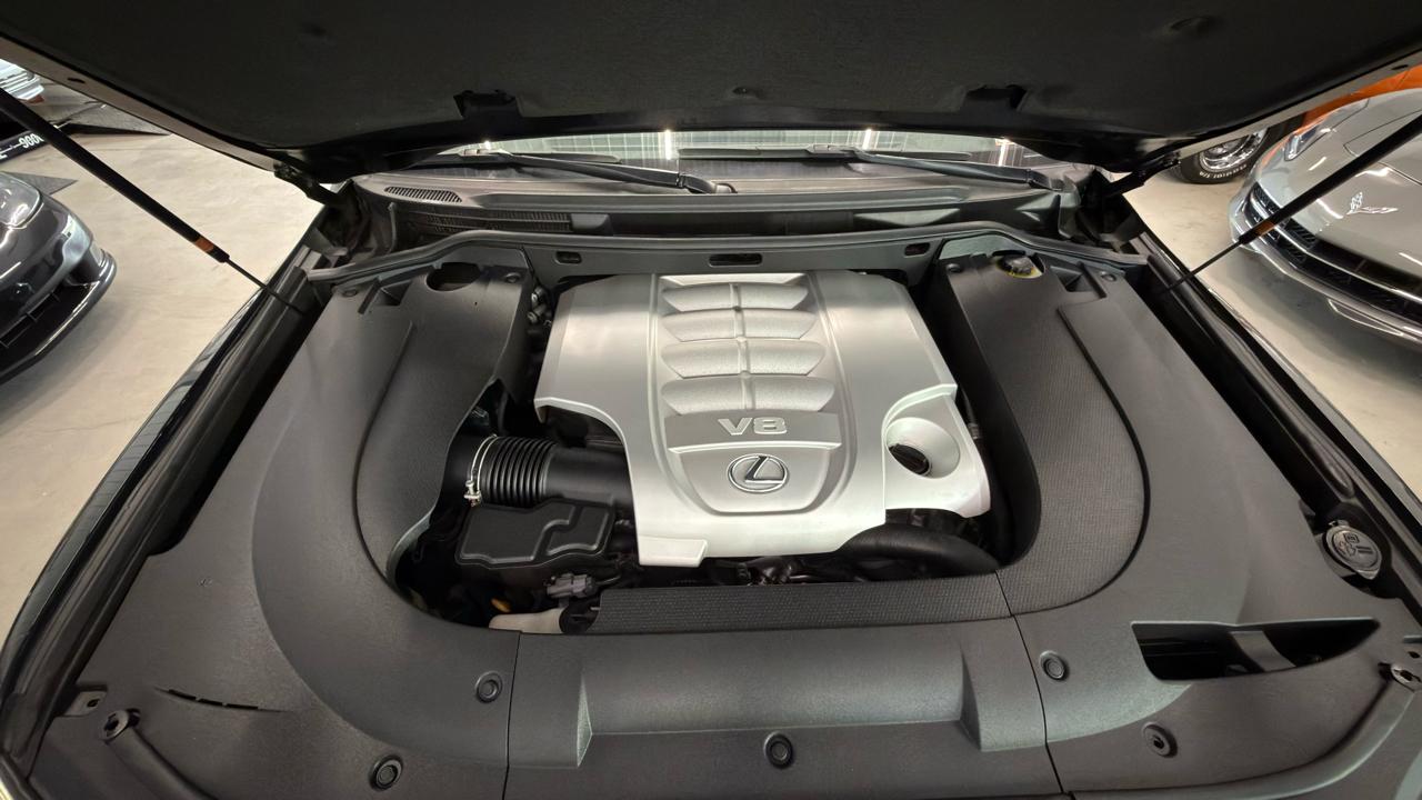 Lexus LX 570 4WD 4dr 2013