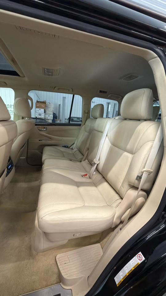 Lexus LX 570 4WD 4dr 2013