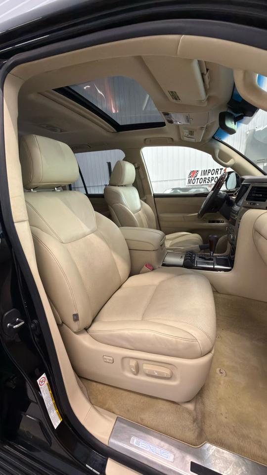 Lexus LX 570 4WD 4dr 2013