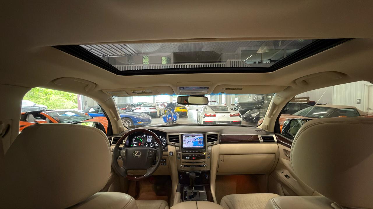 Lexus LX 570 4WD 4dr 2013