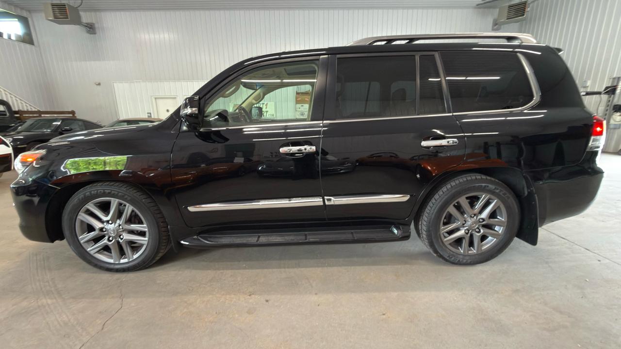 Lexus LX 570 4WD 4dr 2013