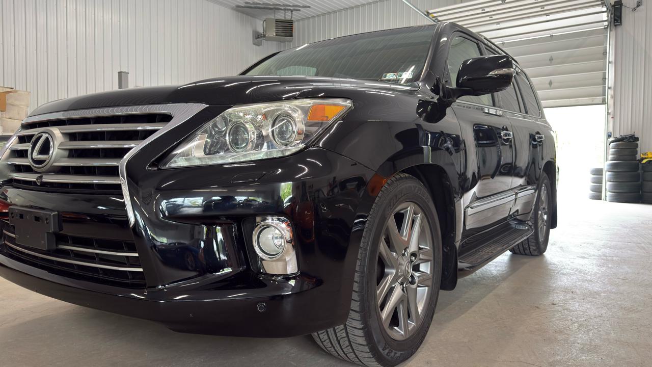 Lexus LX 570 4WD 4dr 2013