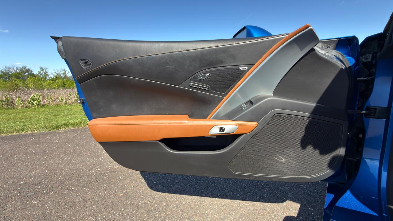 Chevrolet Corvette 2dr Stingray Conv w/3LT 2016