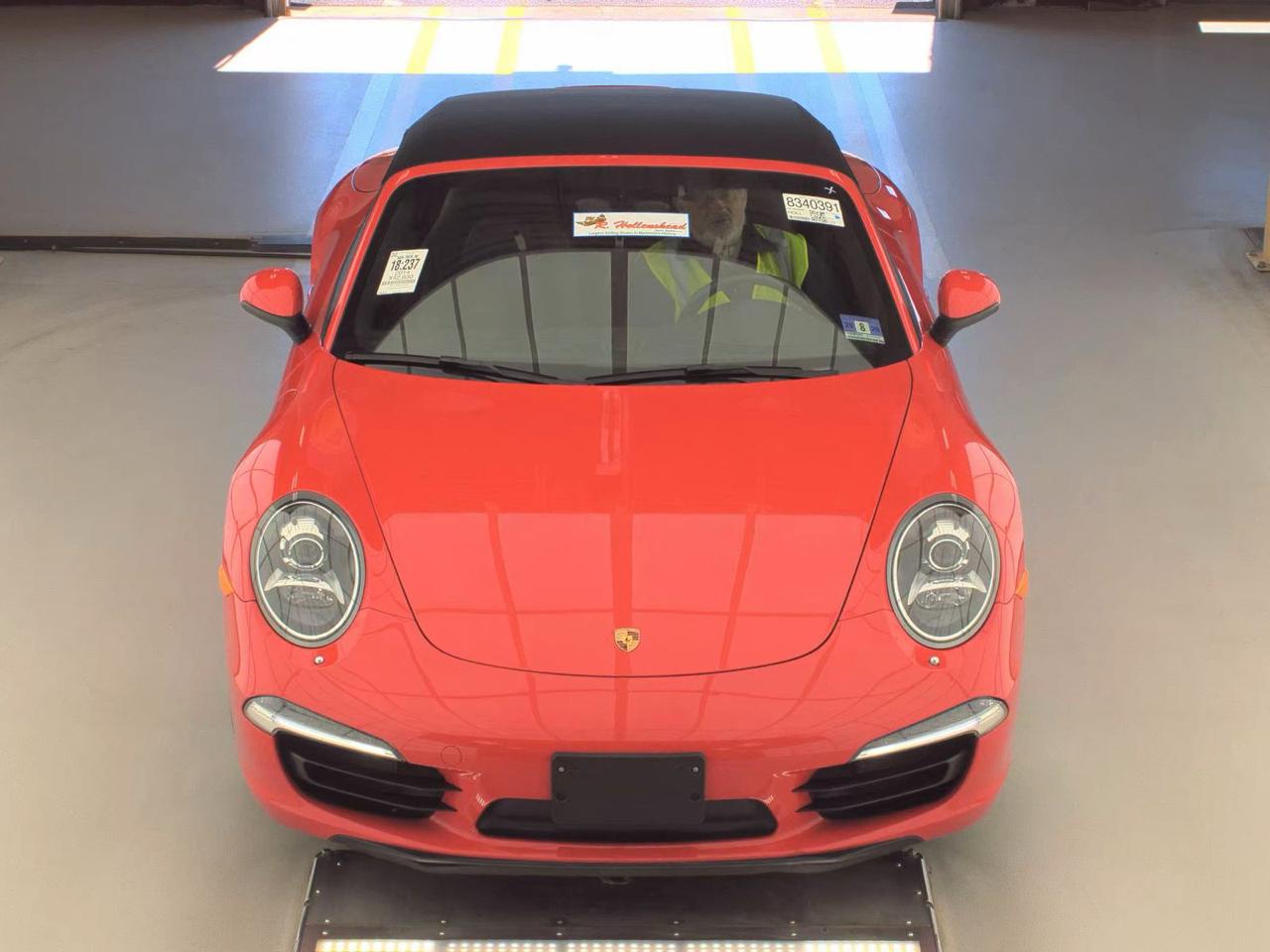 Porsche 911 2dr Cabriolet Carrera 4S 2014