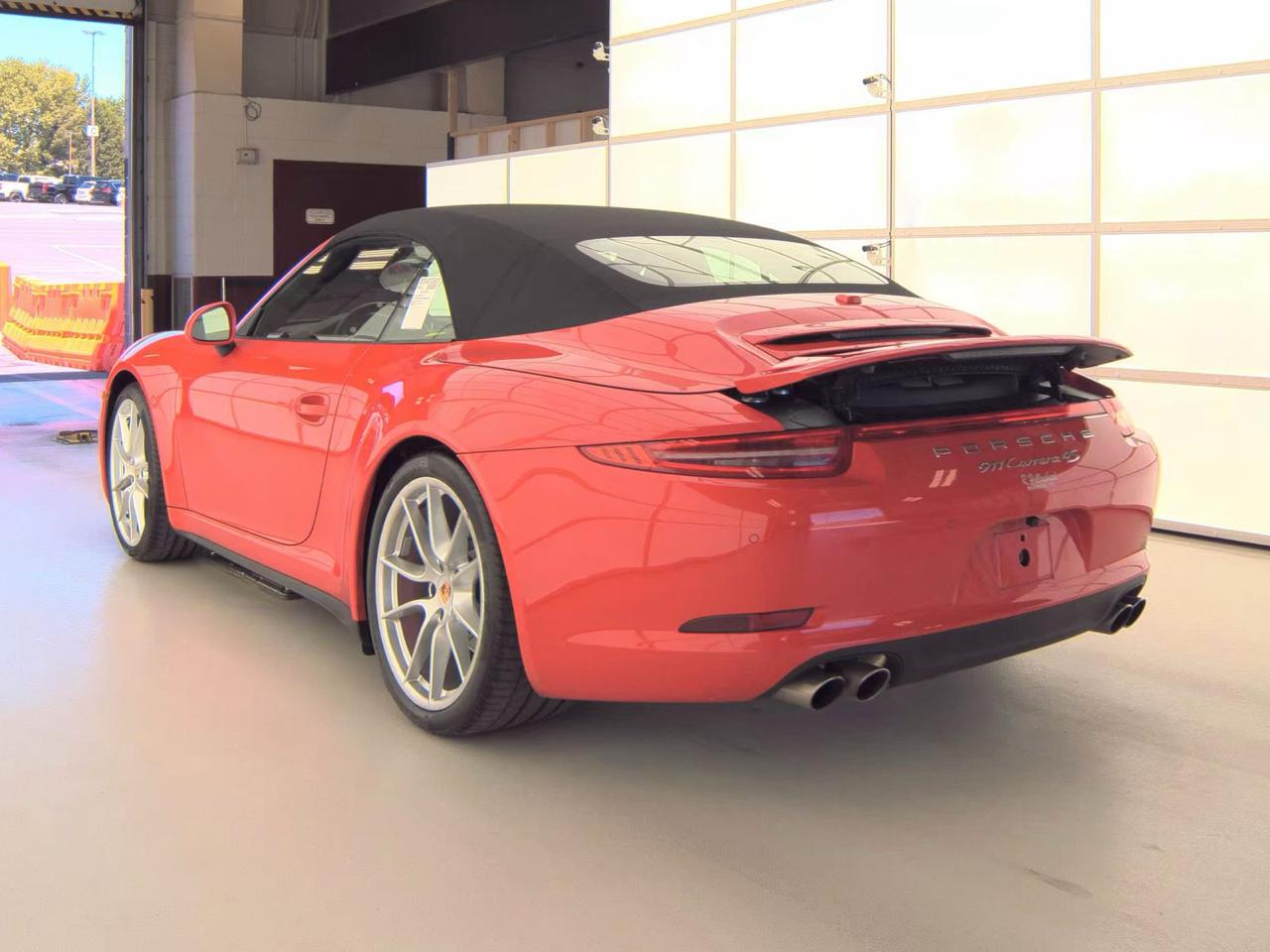 Porsche 911 2dr Cabriolet Carrera 4S 2014