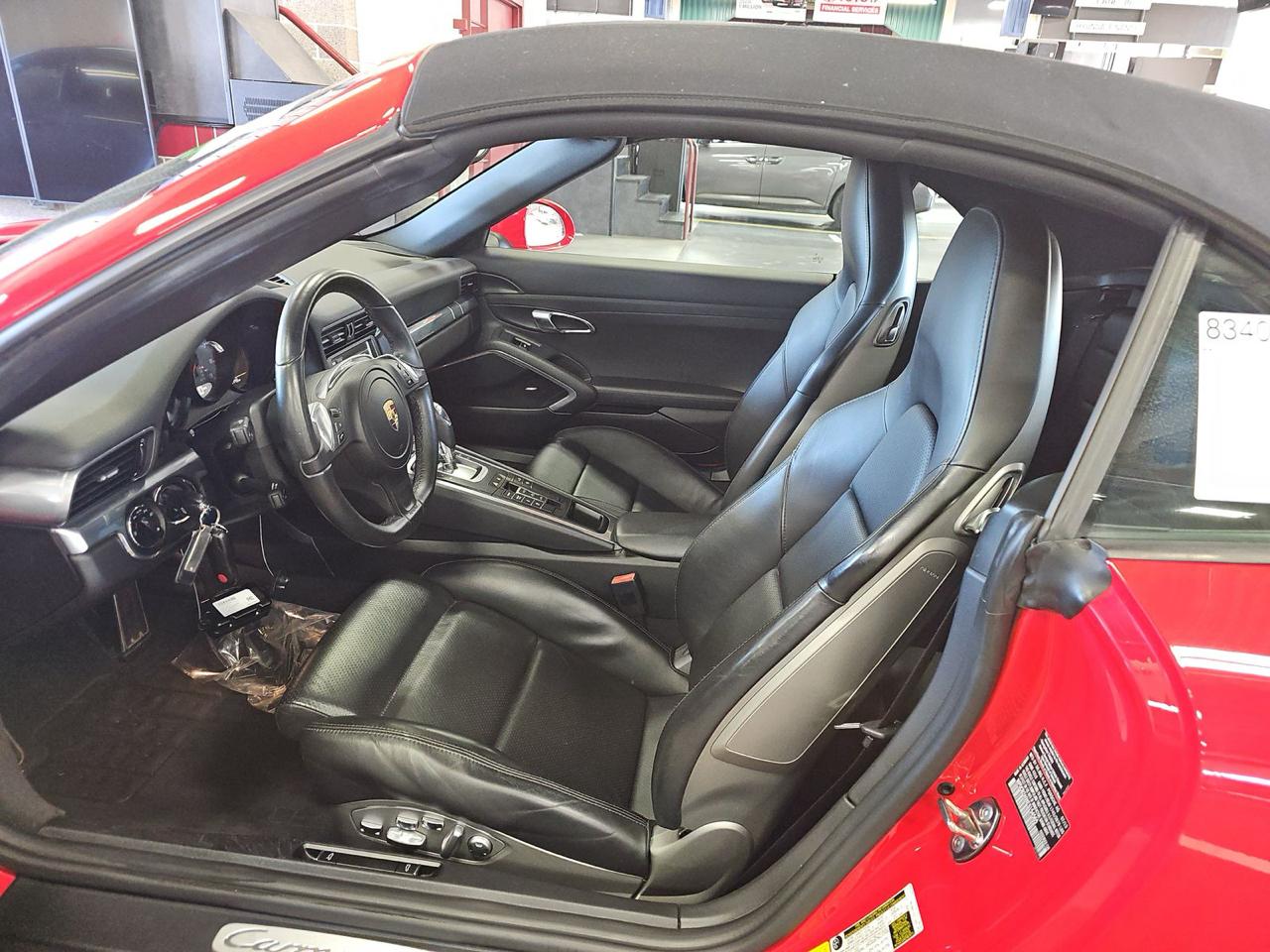 Porsche 911 2dr Cabriolet Carrera 4S 2014