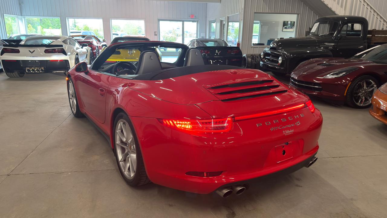 Porsche 911 2dr Cabriolet Carrera 4S 2014