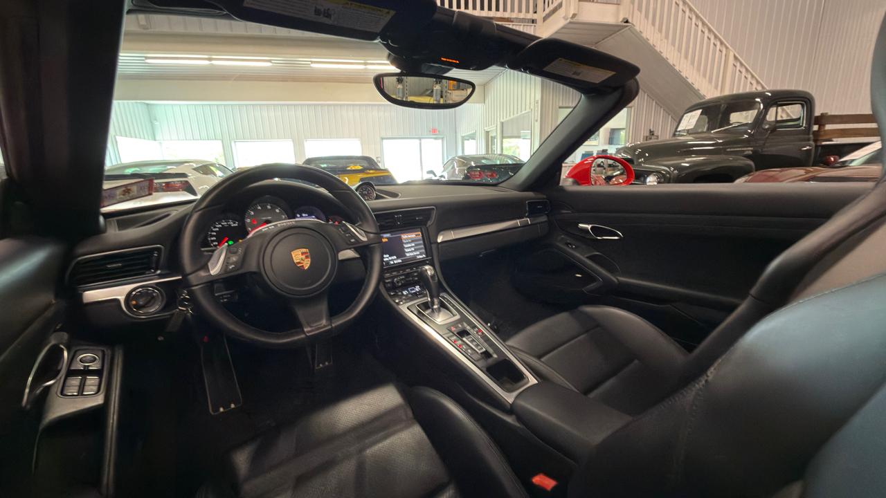 Porsche 911 2dr Cabriolet Carrera 4S 2014