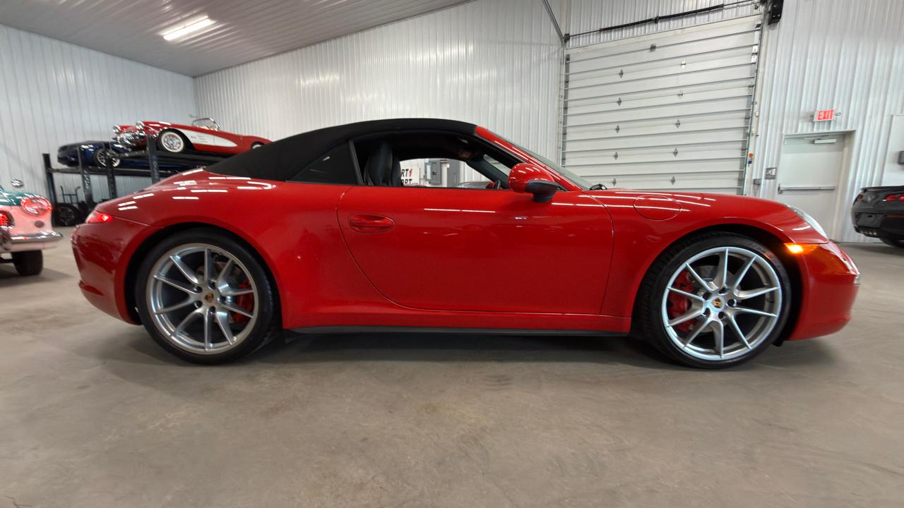 Porsche 911 2dr Cabriolet Carrera 4S 2014