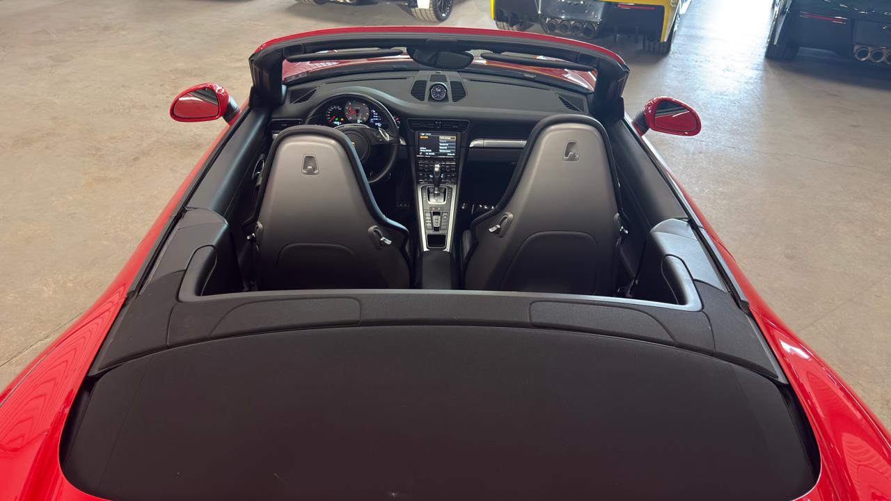 Porsche 911 2dr Cabriolet Carrera 4S 2014