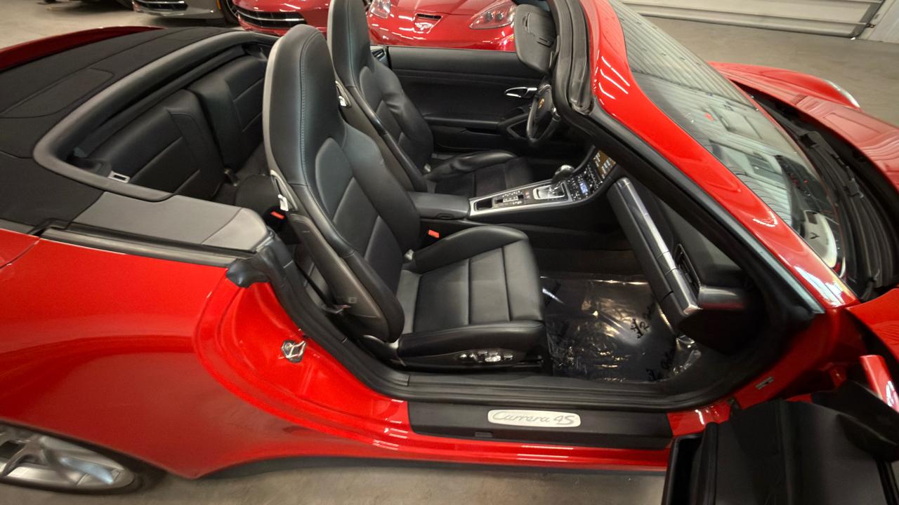 Porsche 911 2dr Cabriolet Carrera 4S 2014