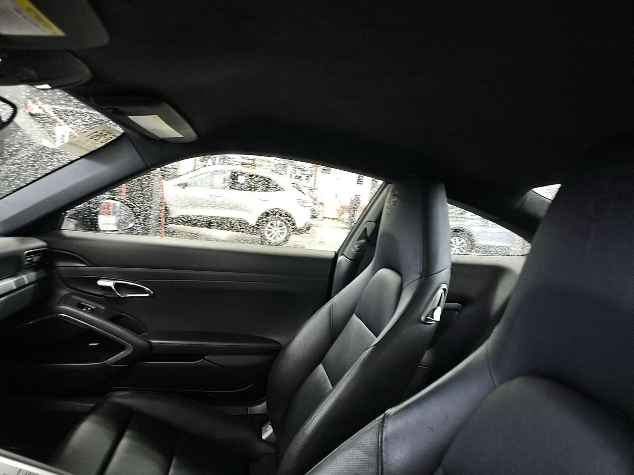 Porsche 911 2dr Cpe Carrera Black Edition 2016