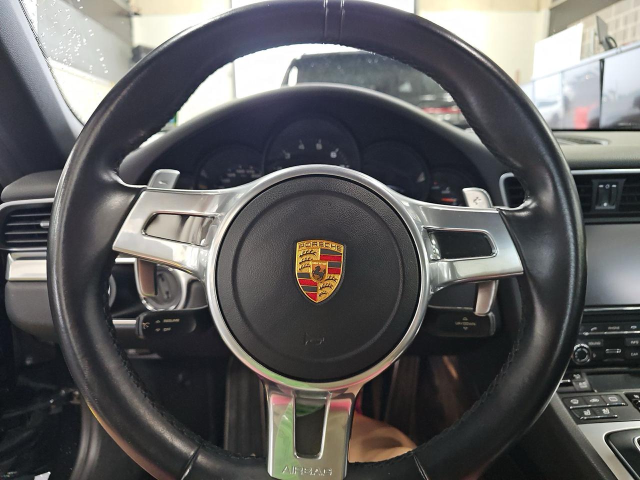 Porsche 911 2dr Cpe Carrera Black Edition 2016