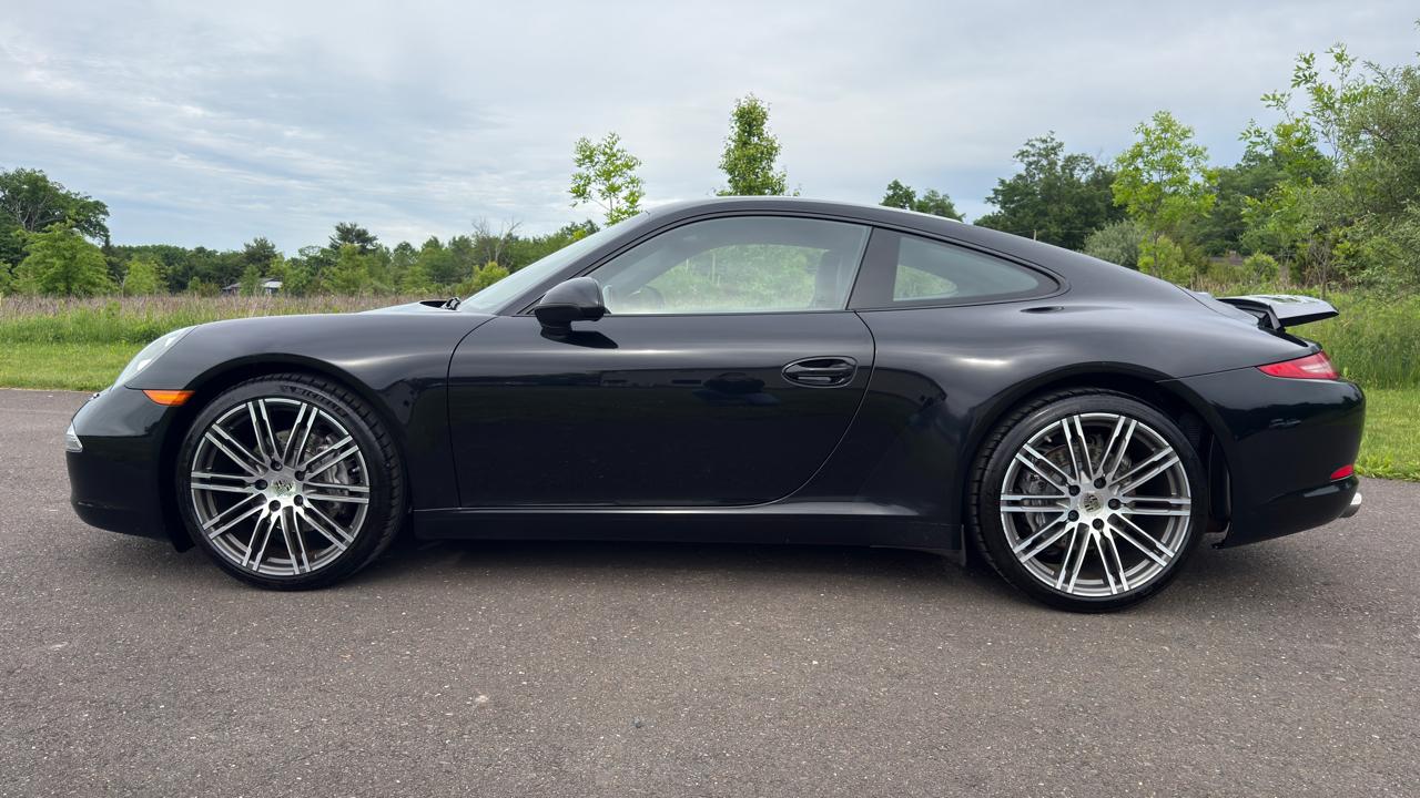 Porsche 911 2dr Cpe Carrera Black Edition 2016
