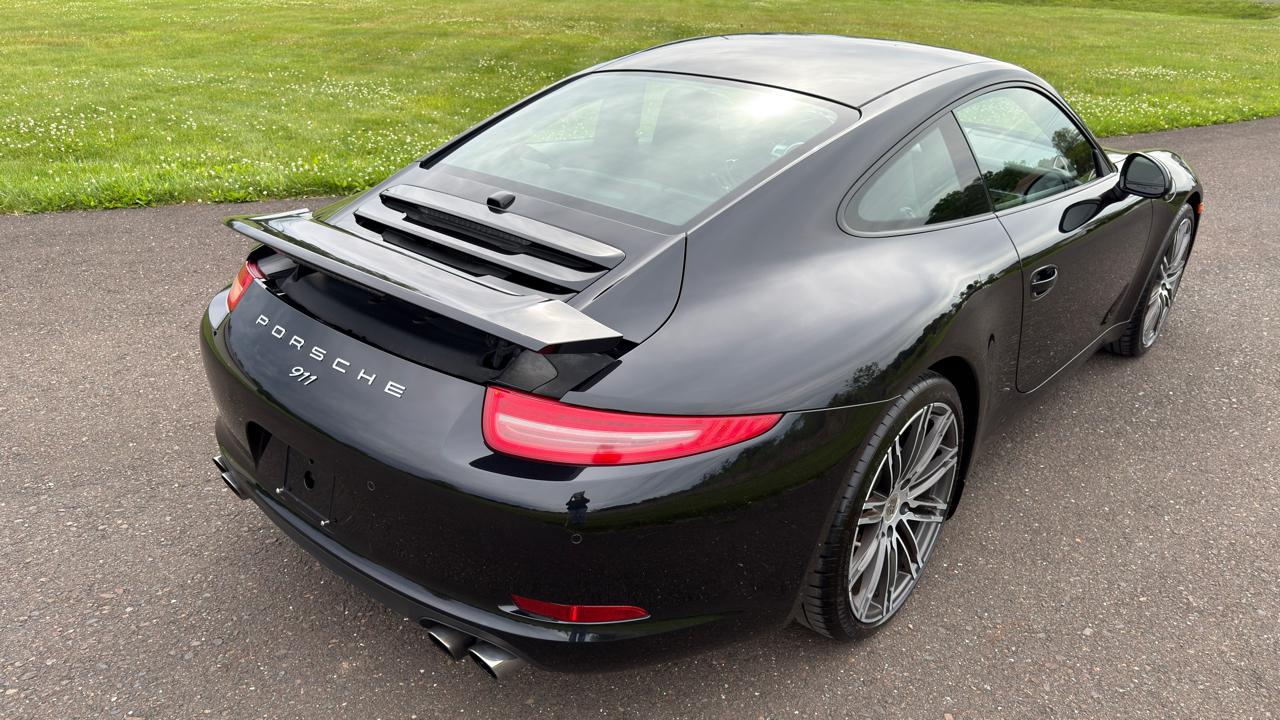 Porsche 911 2dr Cpe Carrera Black Edition 2016