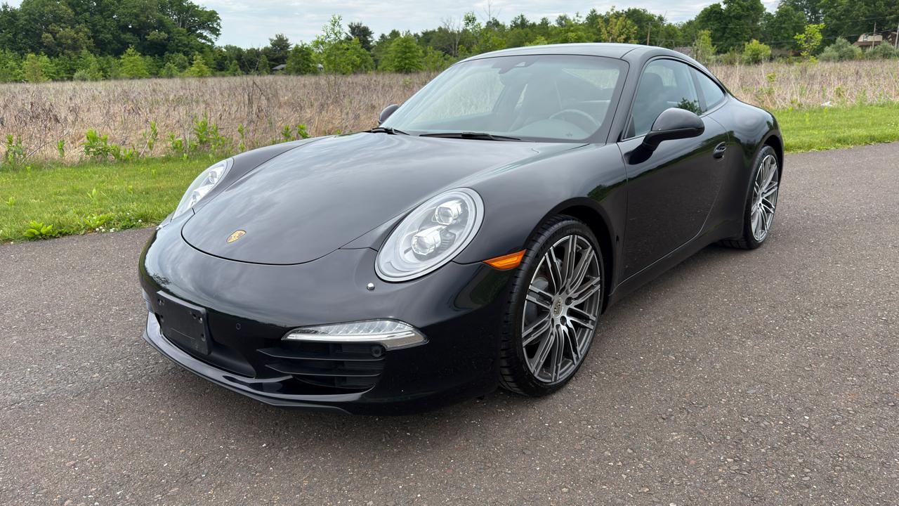 2016 Porsche 911 Carrera 4 Black Edition Coupe's photo