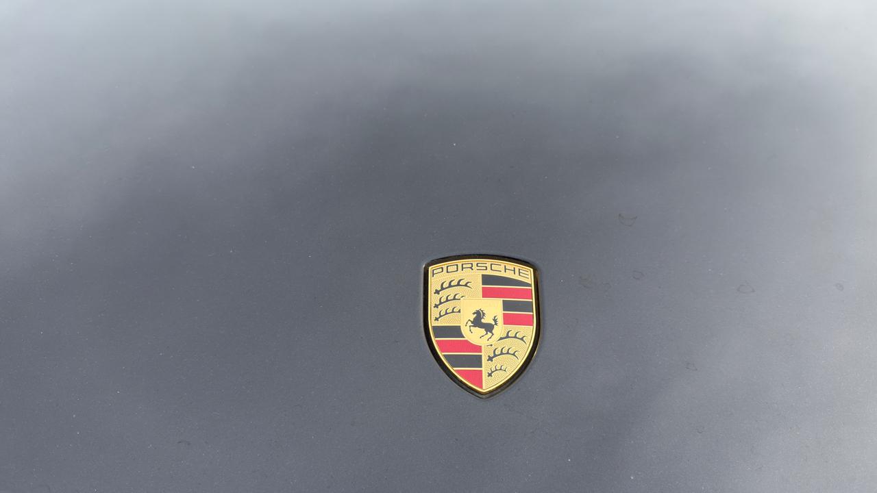 Porsche 911 2dr Cpe Carrera Black Edition 2016