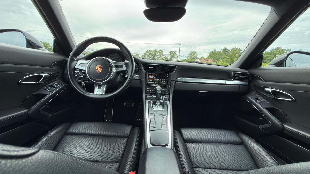 Porsche 911 2dr Cpe Carrera Black Edition 2016