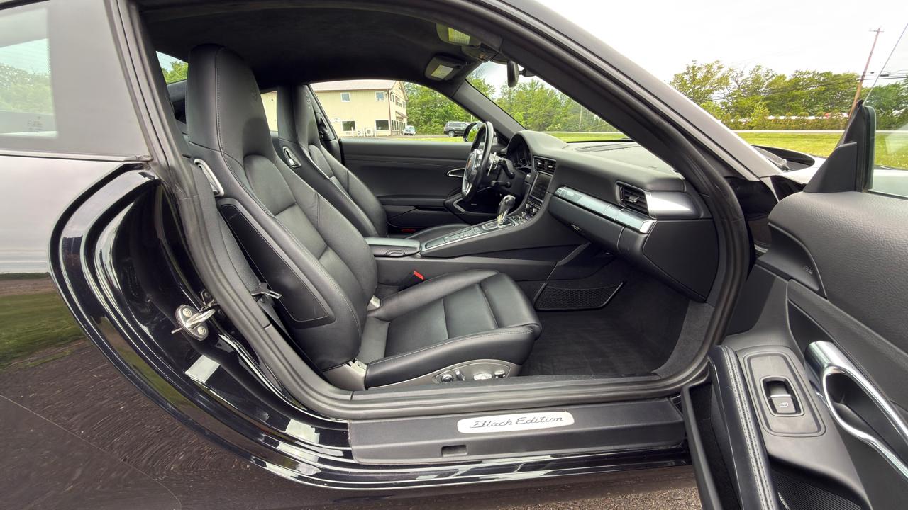 Porsche 911 2dr Cpe Carrera Black Edition 2016