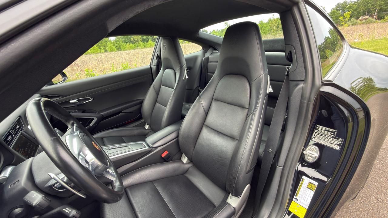 Porsche 911 2dr Cpe Carrera Black Edition 2016