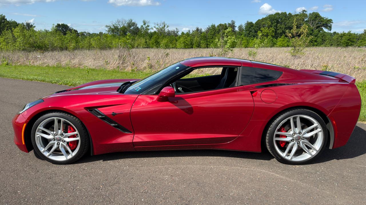 Chevrolet Corvette 2dr Stingray Z51 Cpe w/1LT 2015