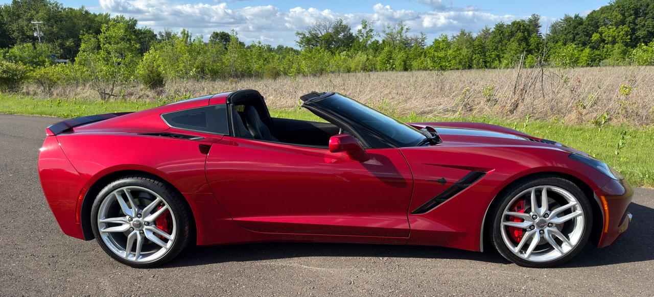 Chevrolet Corvette 2dr Stingray Z51 Cpe w/1LT 2015