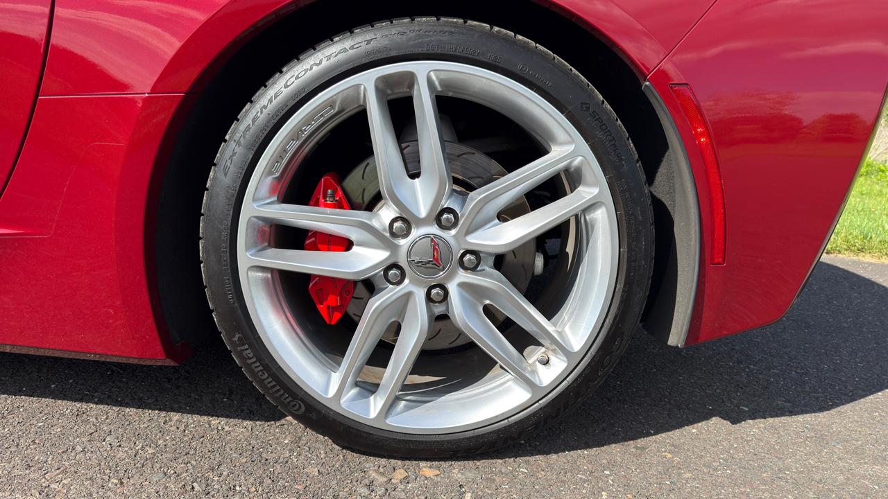 Chevrolet Corvette 2dr Stingray Z51 Cpe w/1LT 2015
