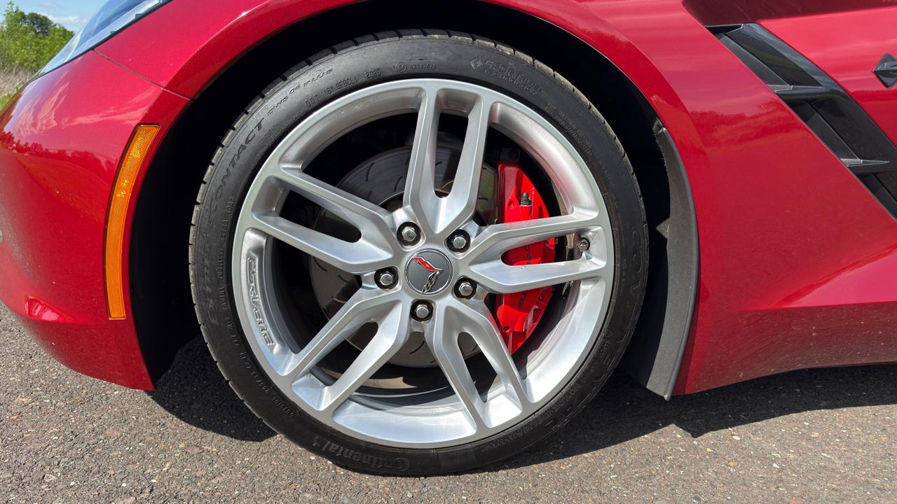 Chevrolet Corvette 2dr Stingray Z51 Cpe w/1LT 2015