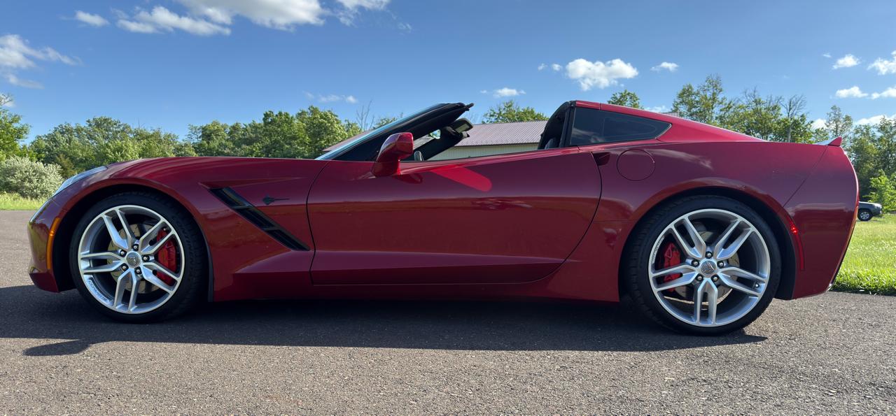 Chevrolet Corvette 2dr Stingray Z51 Cpe w/1LT 2015