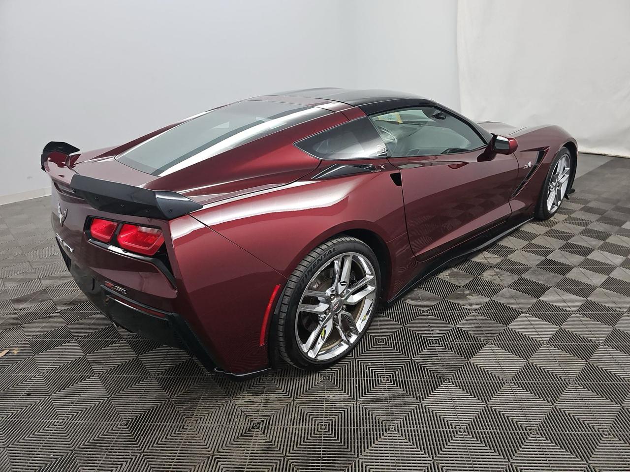 Chevrolet Corvette 2dr Stingray Z51 Cpe w/2LT 2016
