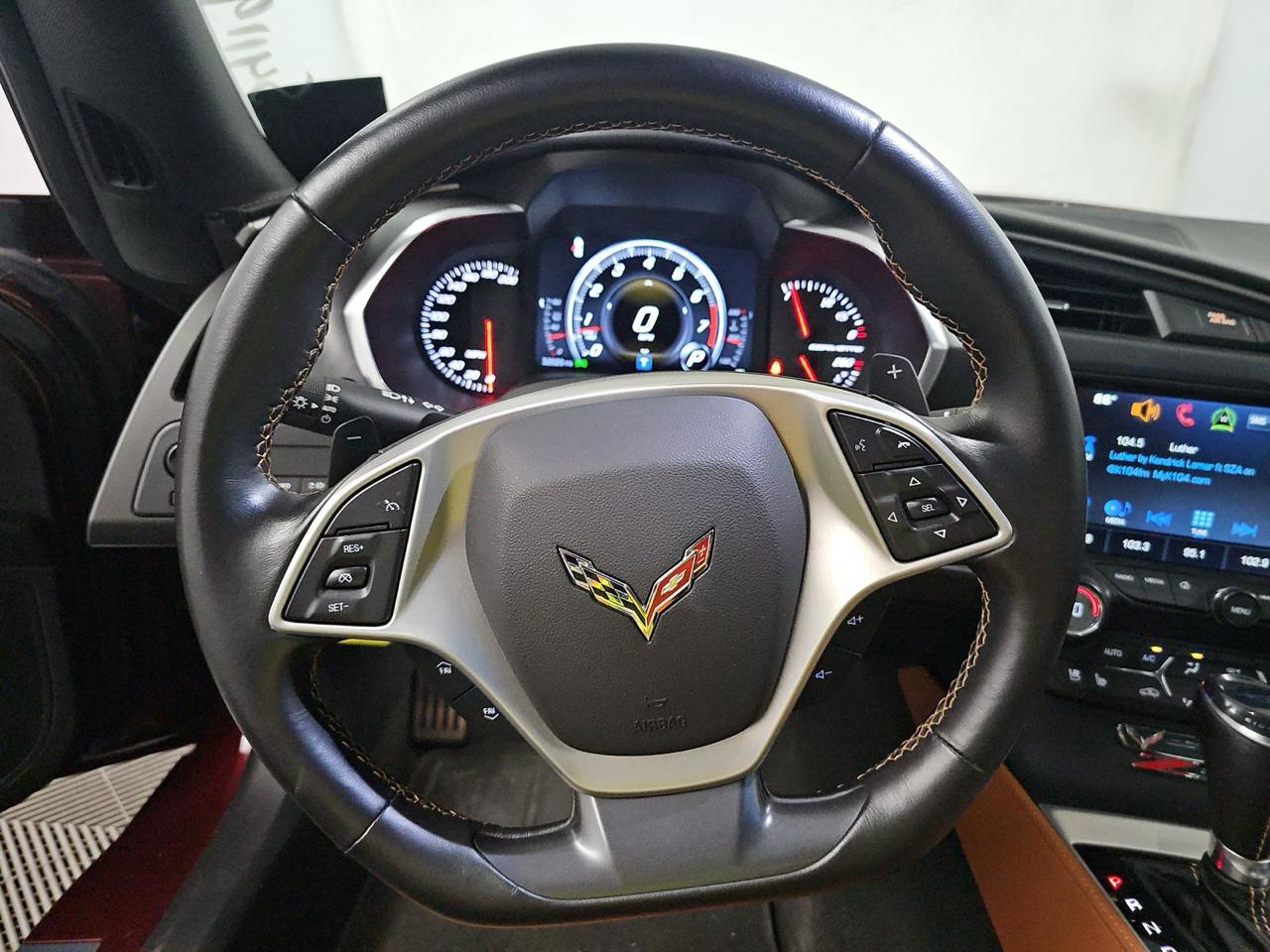 Chevrolet Corvette 2dr Stingray Z51 Cpe w/2LT 2016