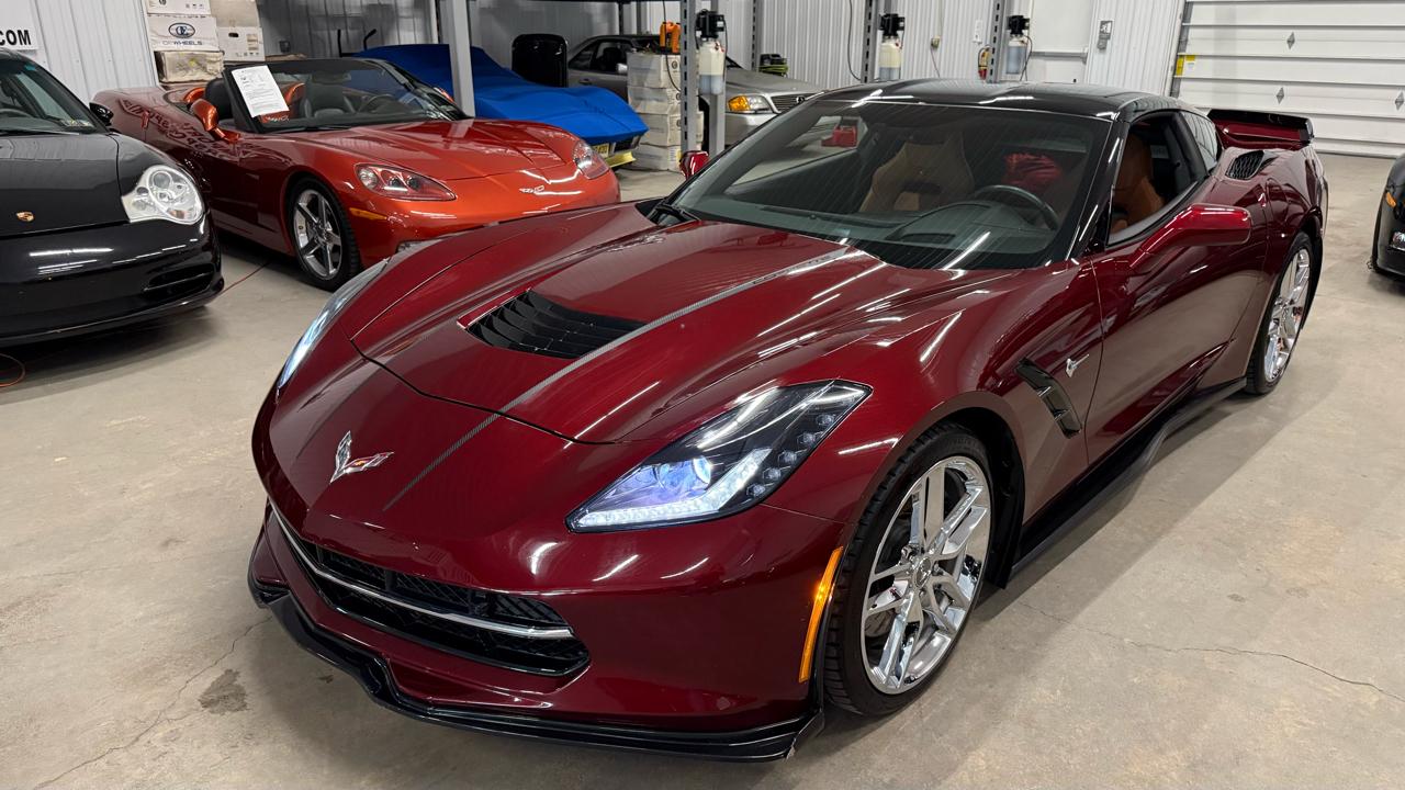 Chevrolet Corvette 2dr Stingray Z51 Cpe w/2LT 2016