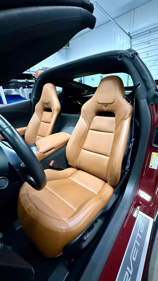 Chevrolet Corvette 2dr Stingray Z51 Cpe w/2LT 2016