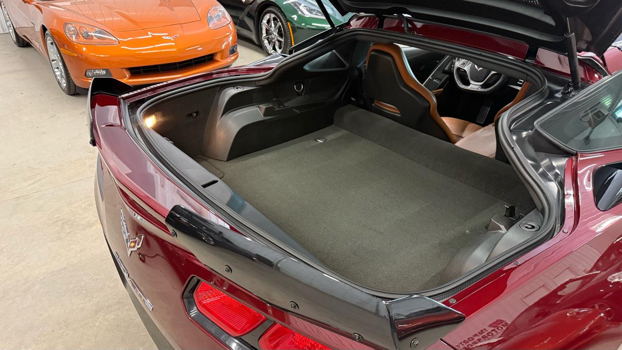 Chevrolet Corvette 2dr Stingray Z51 Cpe w/2LT 2016