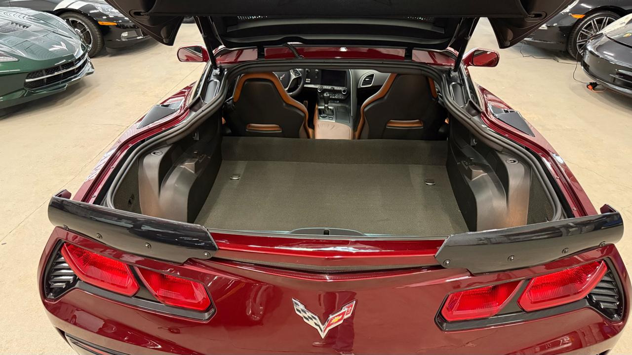 Chevrolet Corvette 2dr Stingray Z51 Cpe w/2LT 2016