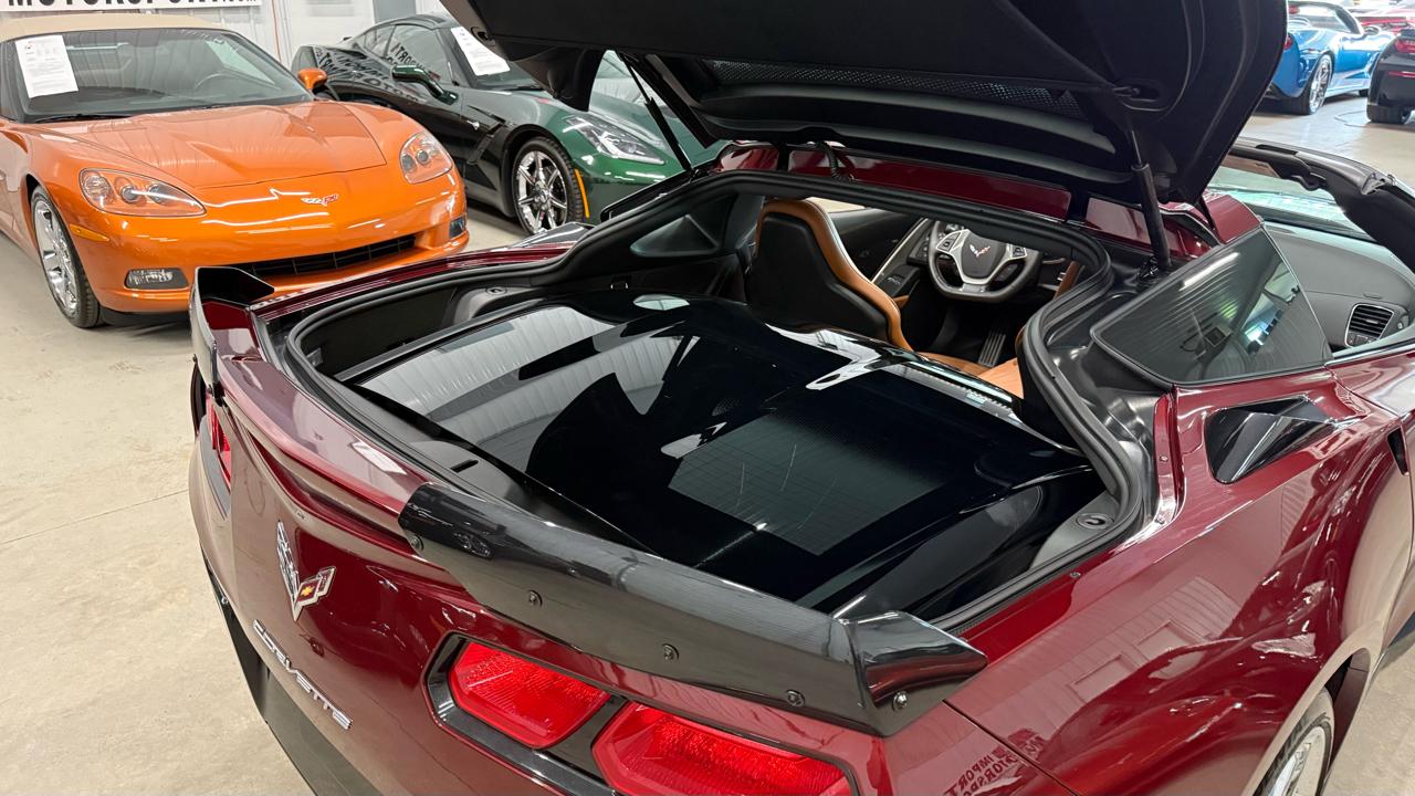 Chevrolet Corvette 2dr Stingray Z51 Cpe w/2LT 2016