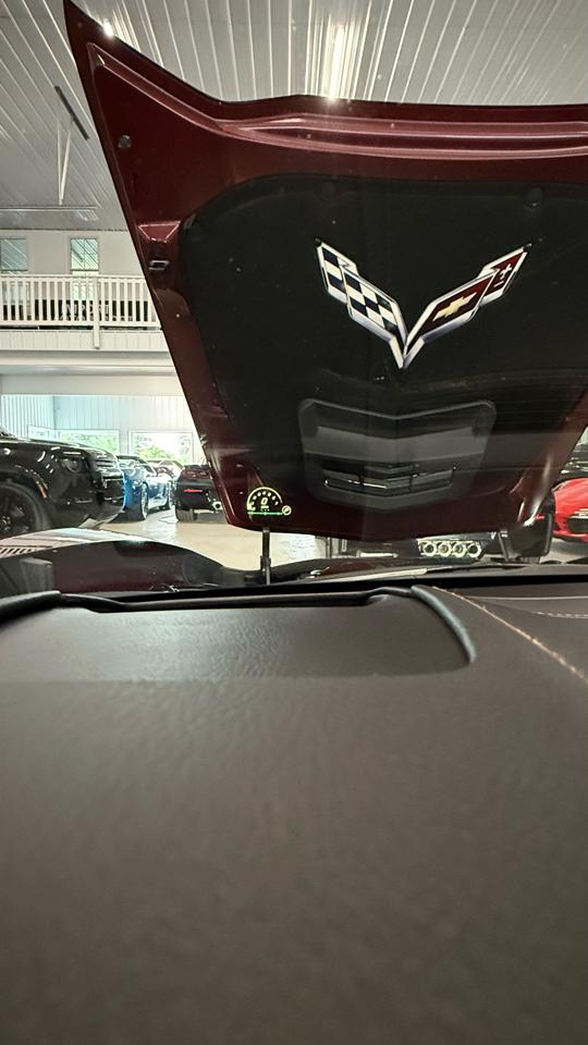 Chevrolet Corvette 2dr Stingray Z51 Cpe w/2LT 2016
