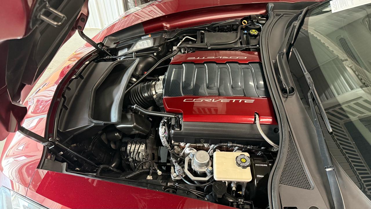 Chevrolet Corvette 2dr Stingray Z51 Cpe w/2LT 2016