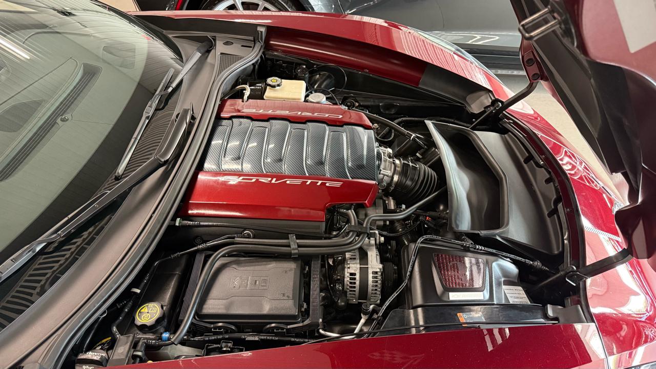 Chevrolet Corvette 2dr Stingray Z51 Cpe w/2LT 2016