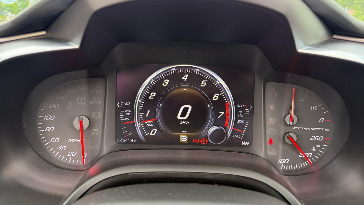 Chevrolet Corvette Stingray 2dr Z51 Cpe w/2LT 2014