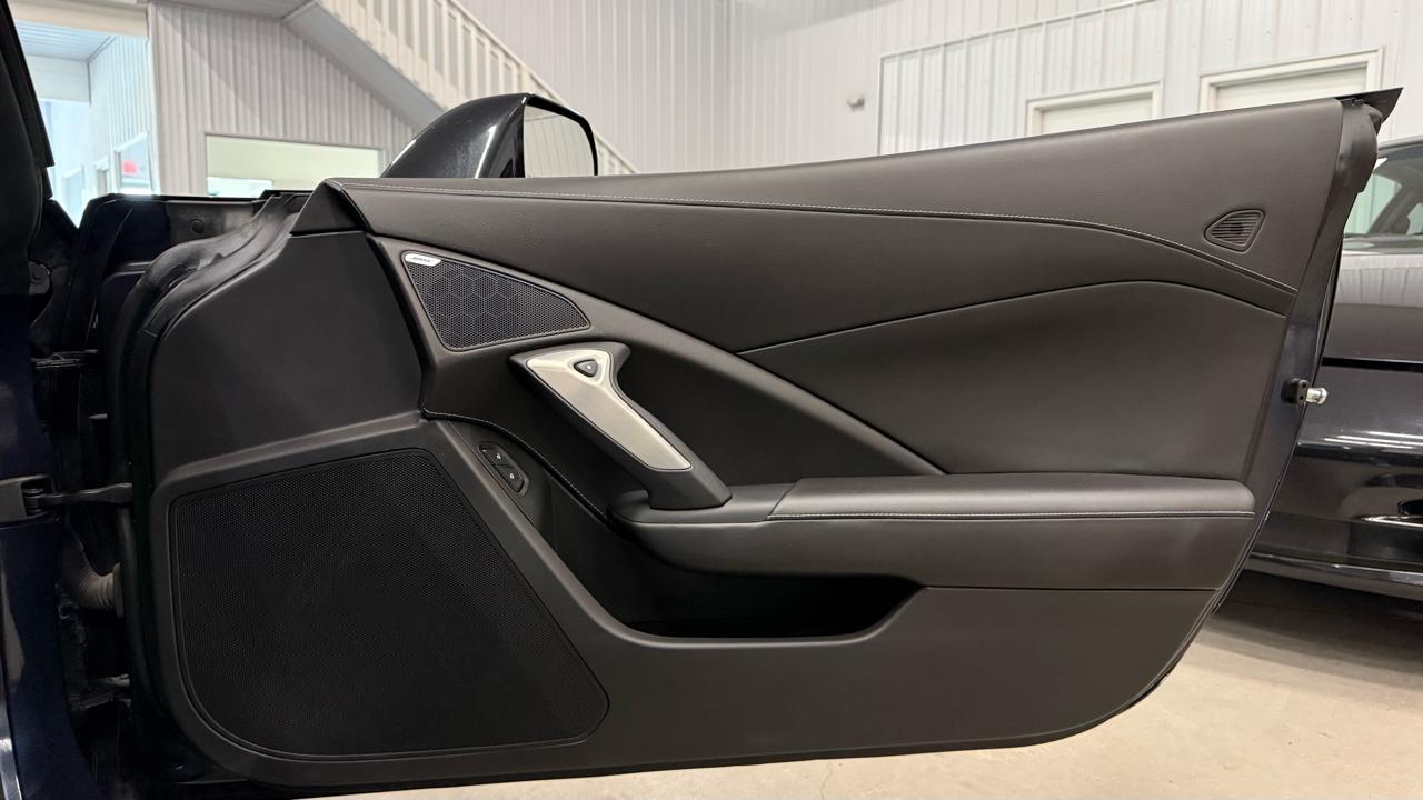 Chevrolet Corvette Stingray 2dr Z51 Cpe w/2LT 2014