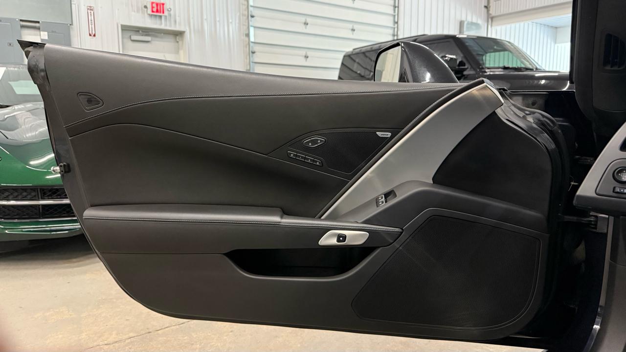 Chevrolet Corvette Stingray 2dr Z51 Cpe w/2LT 2014
