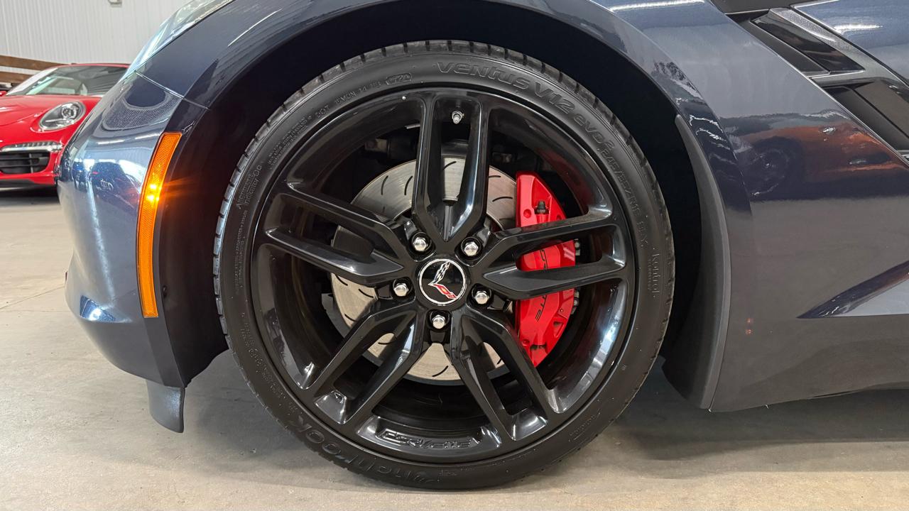 Chevrolet Corvette Stingray 2dr Z51 Cpe w/2LT 2014